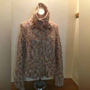 Max & Co. Cream and Purple Cowl Neck Sweater 
Item # TSsw2